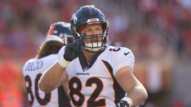 Denver Broncos tight end Adam Trautman (82) signals during the first quarter against the San Francisco 49ers at Levi's Stadium.